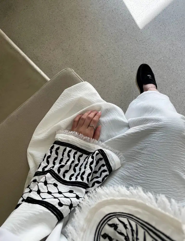 Keffiyeh Abaya