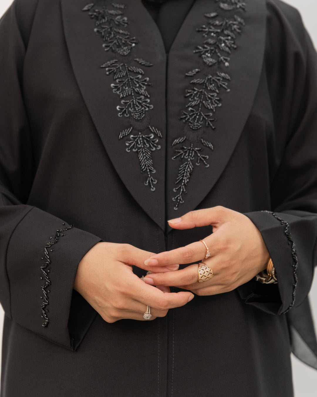 Black Emirati Abaya